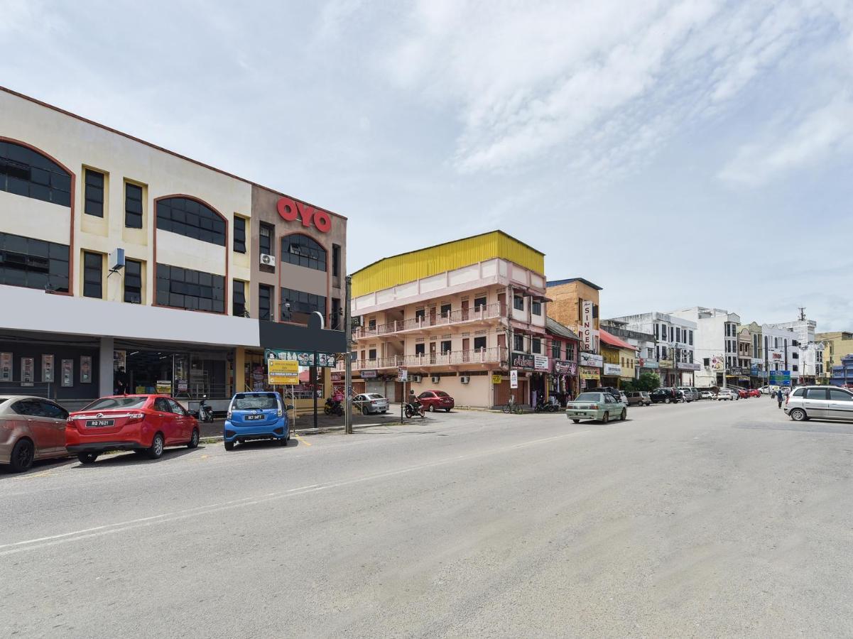 Oyo 44123 Hotel Al-Saif Kuala Kerai Kültér fotó
