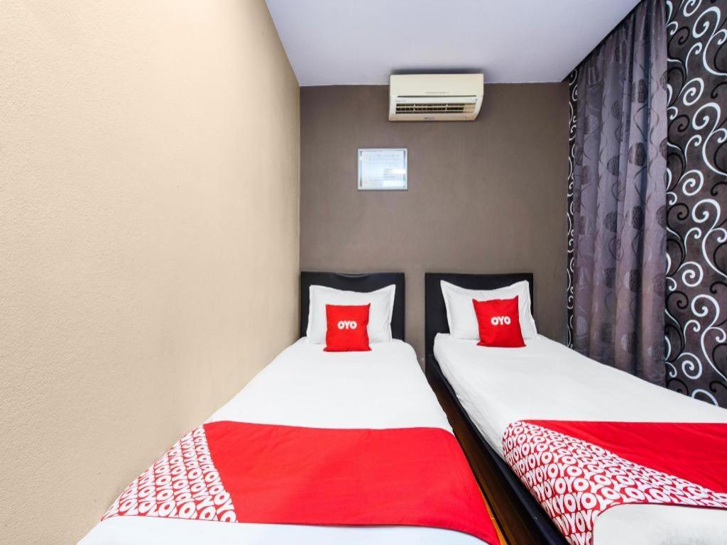 Oyo 44123 Hotel Al-Saif Kuala Kerai Kültér fotó