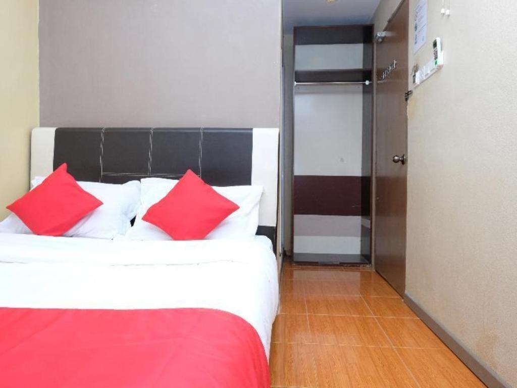 Oyo 44123 Hotel Al-Saif Kuala Kerai Kültér fotó