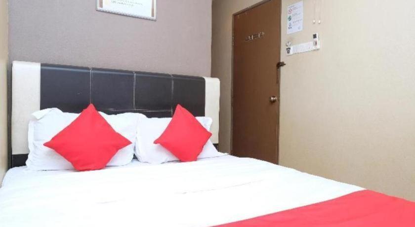 Oyo 44123 Hotel Al-Saif Kuala Kerai Kültér fotó